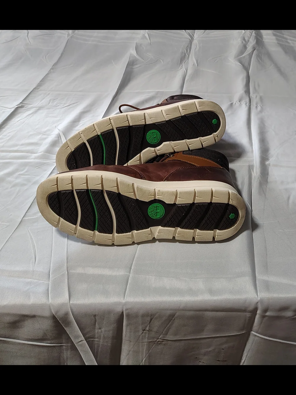 Men's Size 10 Leather Hoverlite Chukka Sneaker Boots